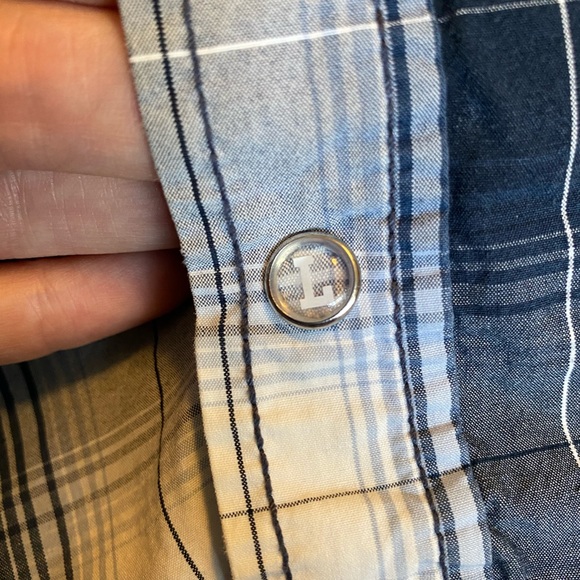 Button up shirt size 2-3Y - Picture 3 of 4